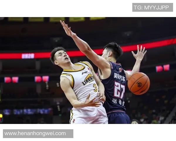 CBA总决赛第三场新疆对决广东精彩回顾与赛后分析